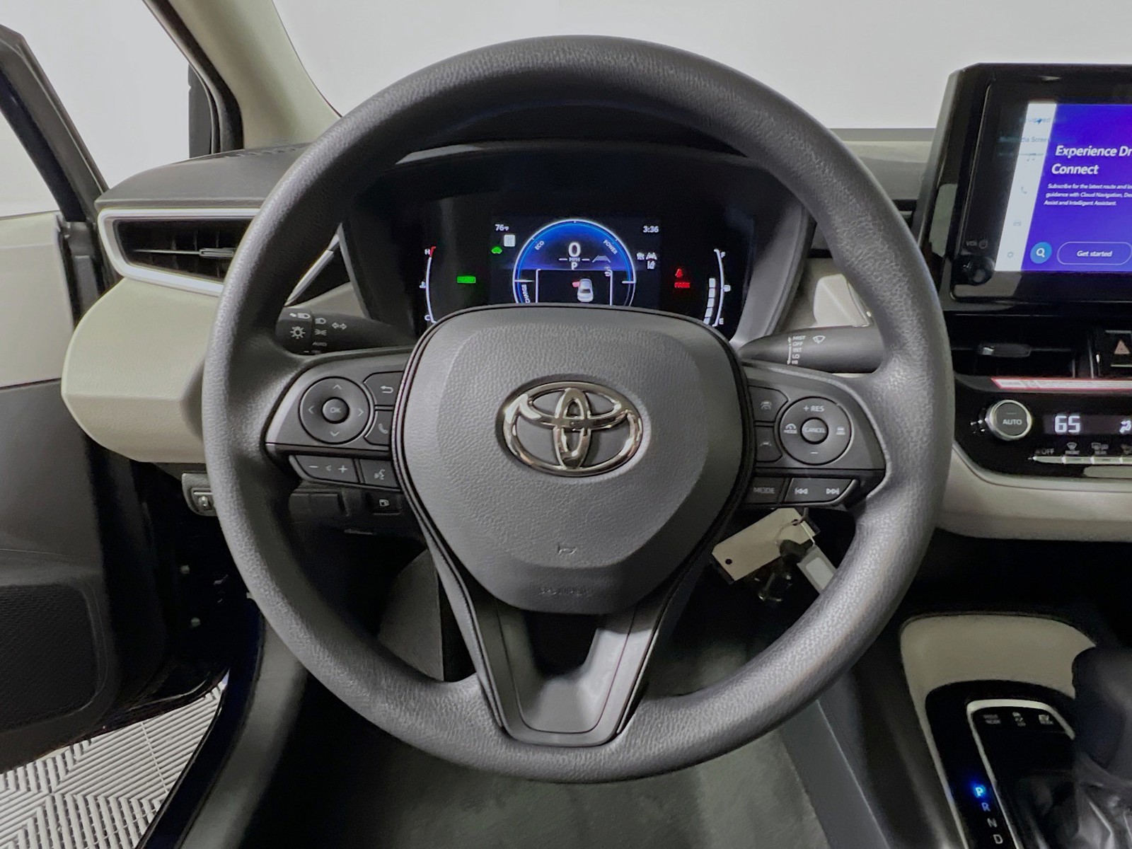 2026 Toyota Corolla Hybrid - Photo 15