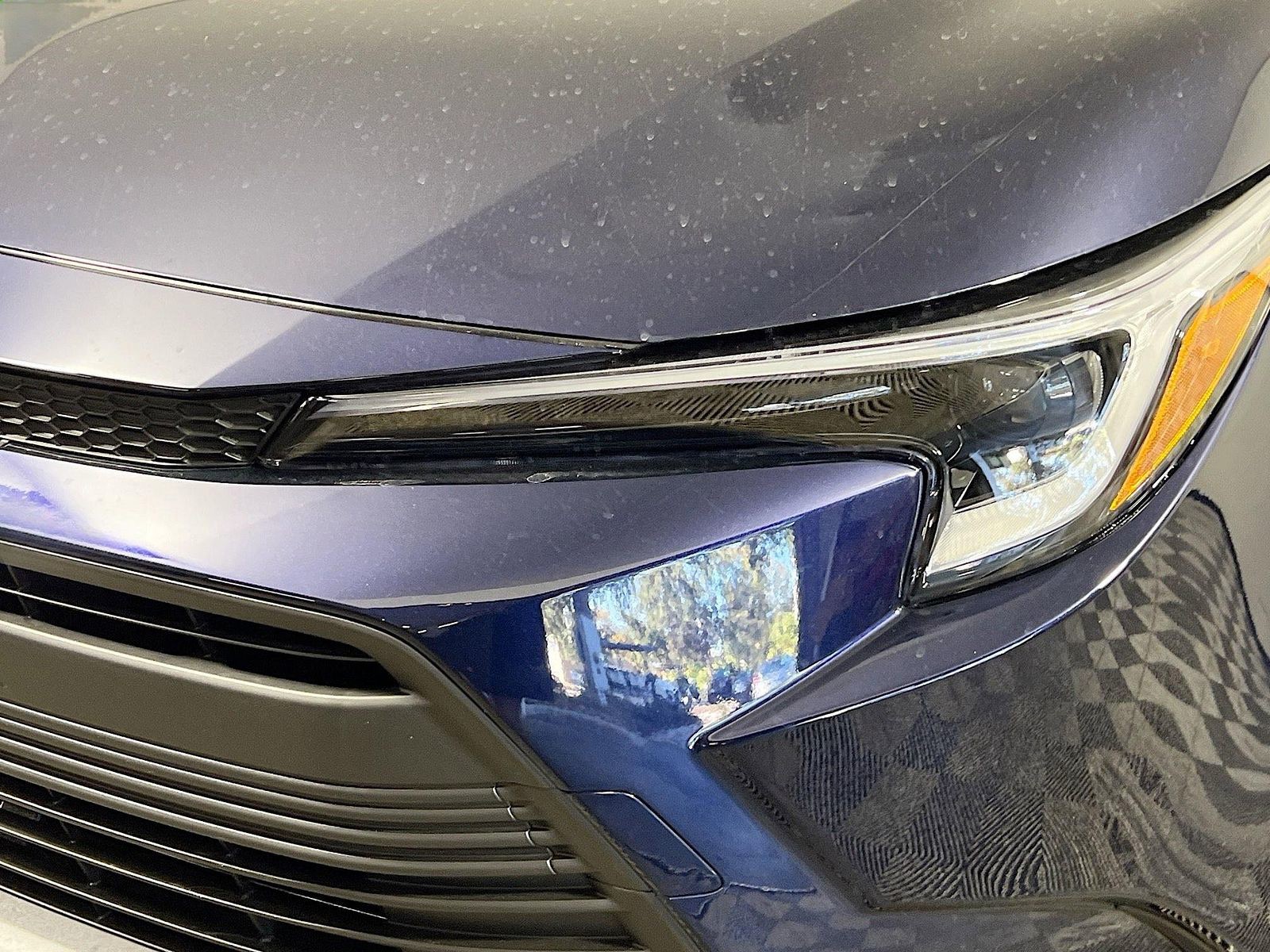 2026 Toyota Corolla Hybrid - Photo 9