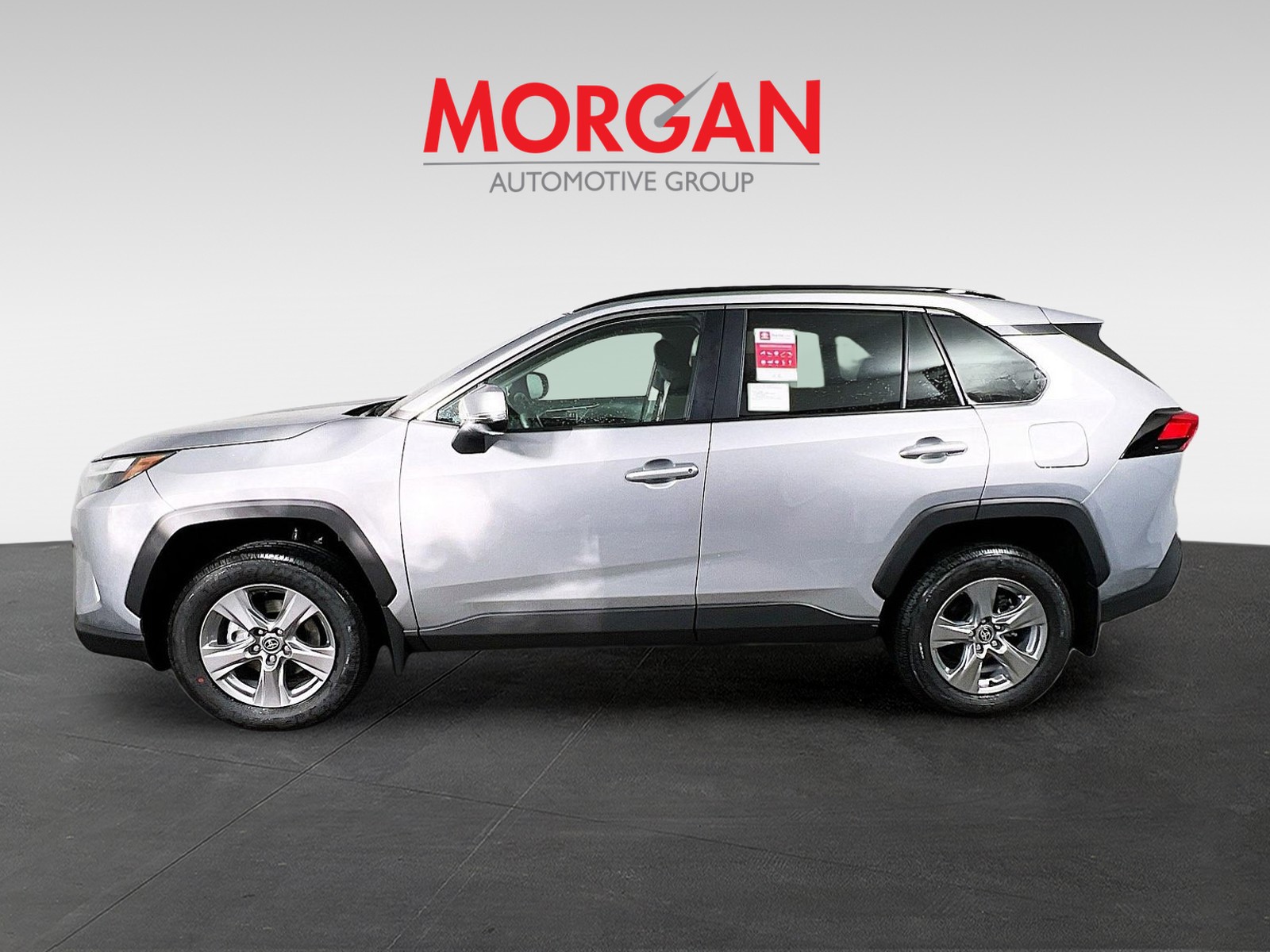 2025 Toyota RAV4 - Photo 8