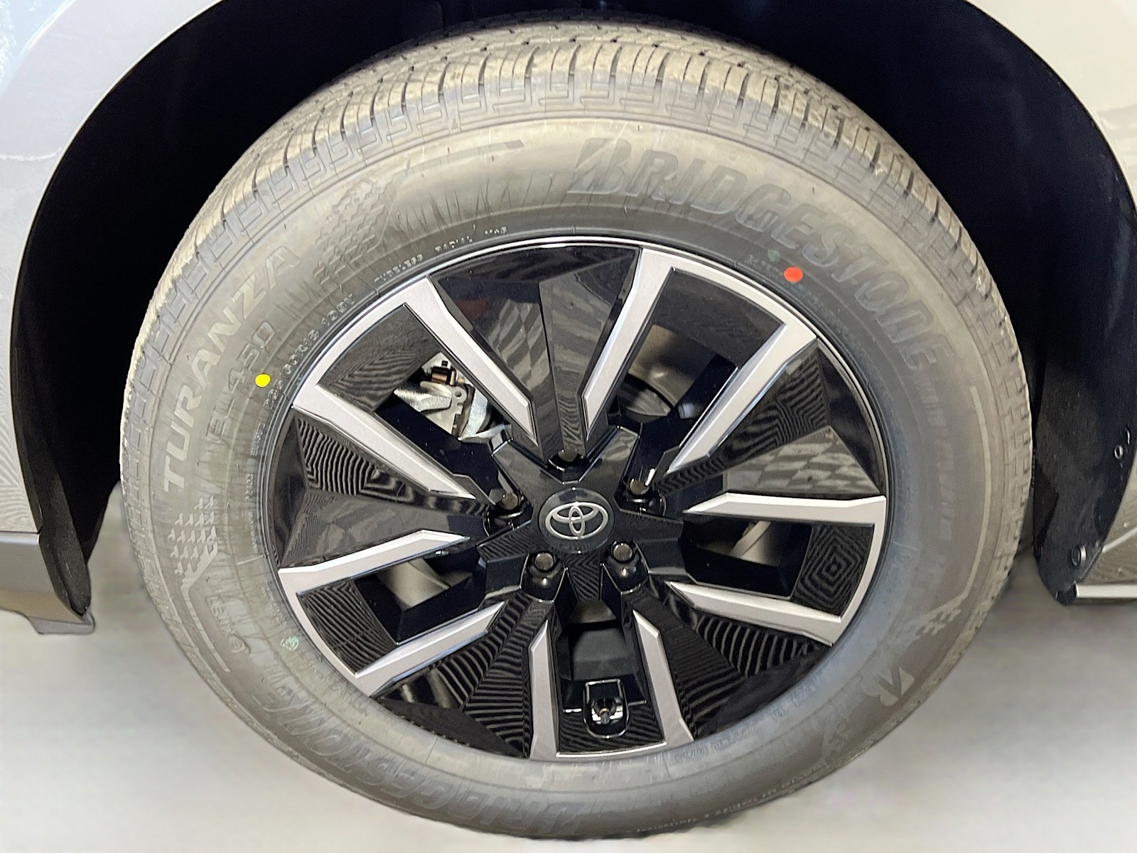2026 Toyota bZ - Photo 11