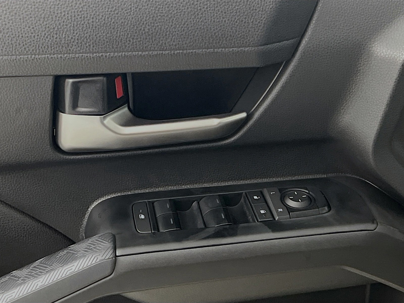2026 Toyota Tacoma - Photo 13