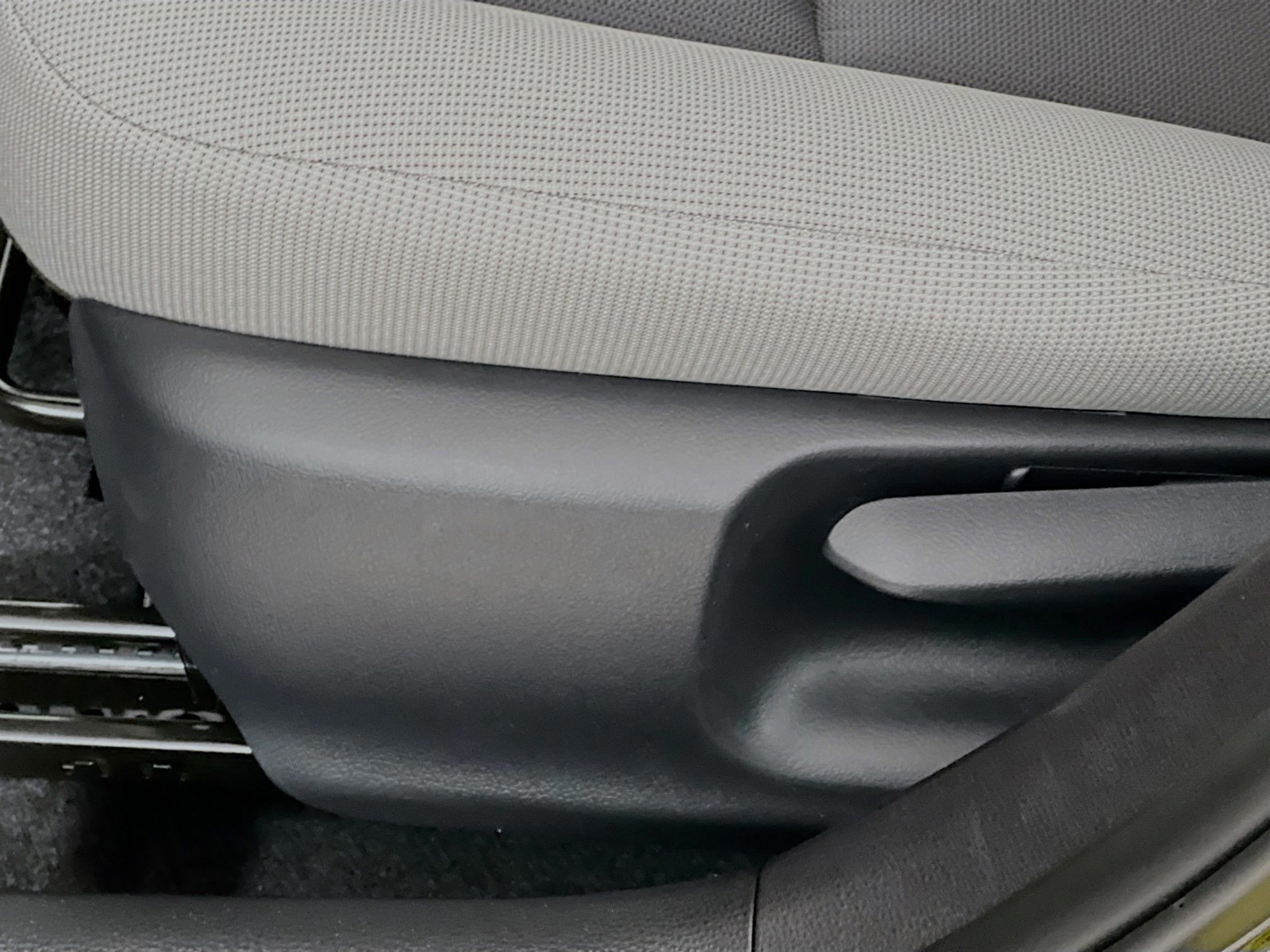 2026 Toyota Corolla - Photo 13