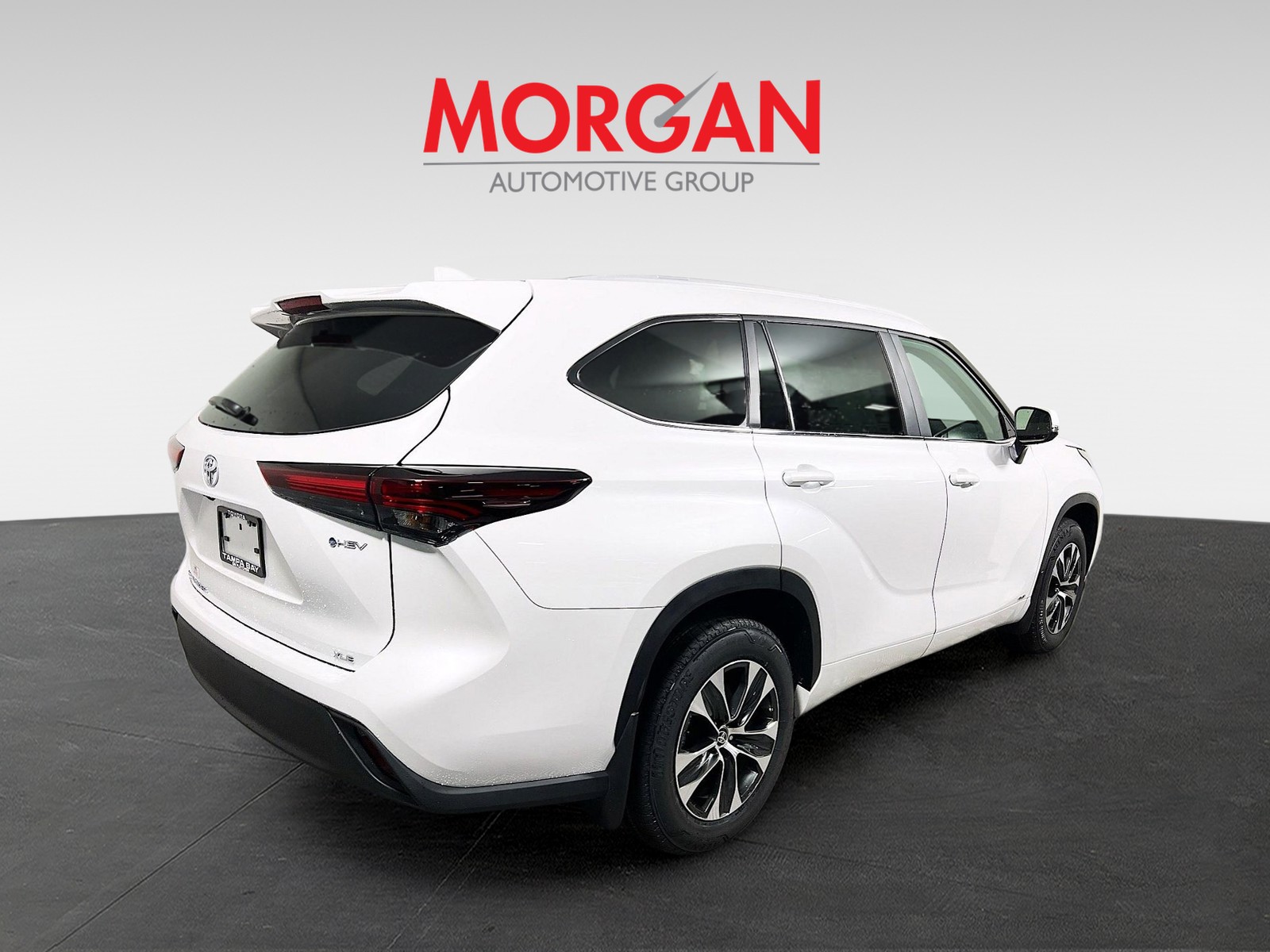 2026 Toyota Highlander Hybrid - Photo 4