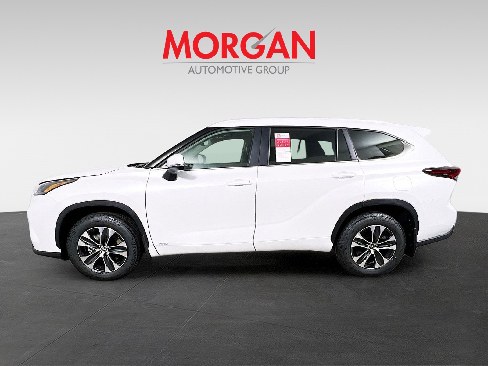 2026 Toyota Highlander Hybrid - Photo 8