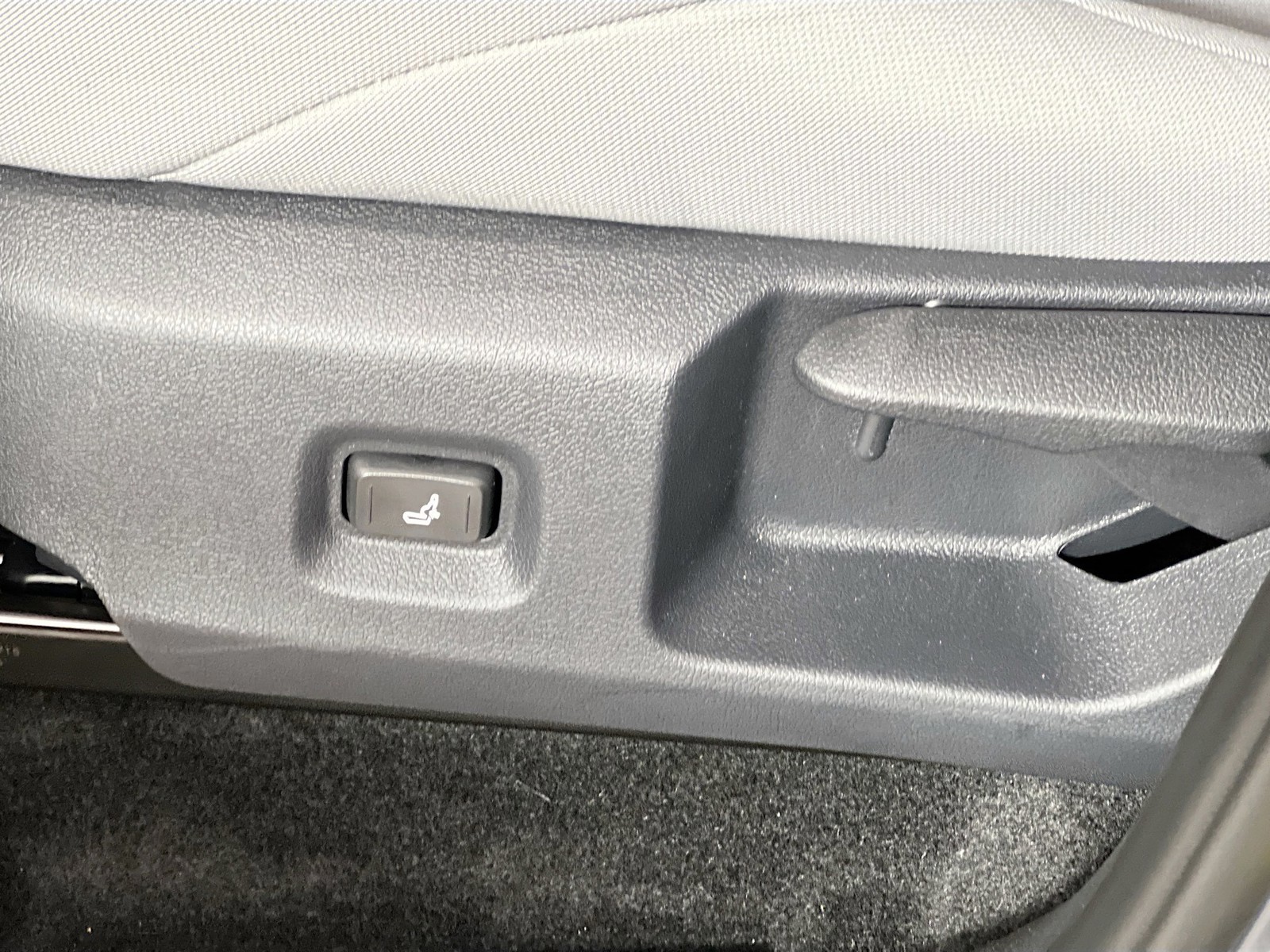 2025 Toyota Tacoma - Photo 12