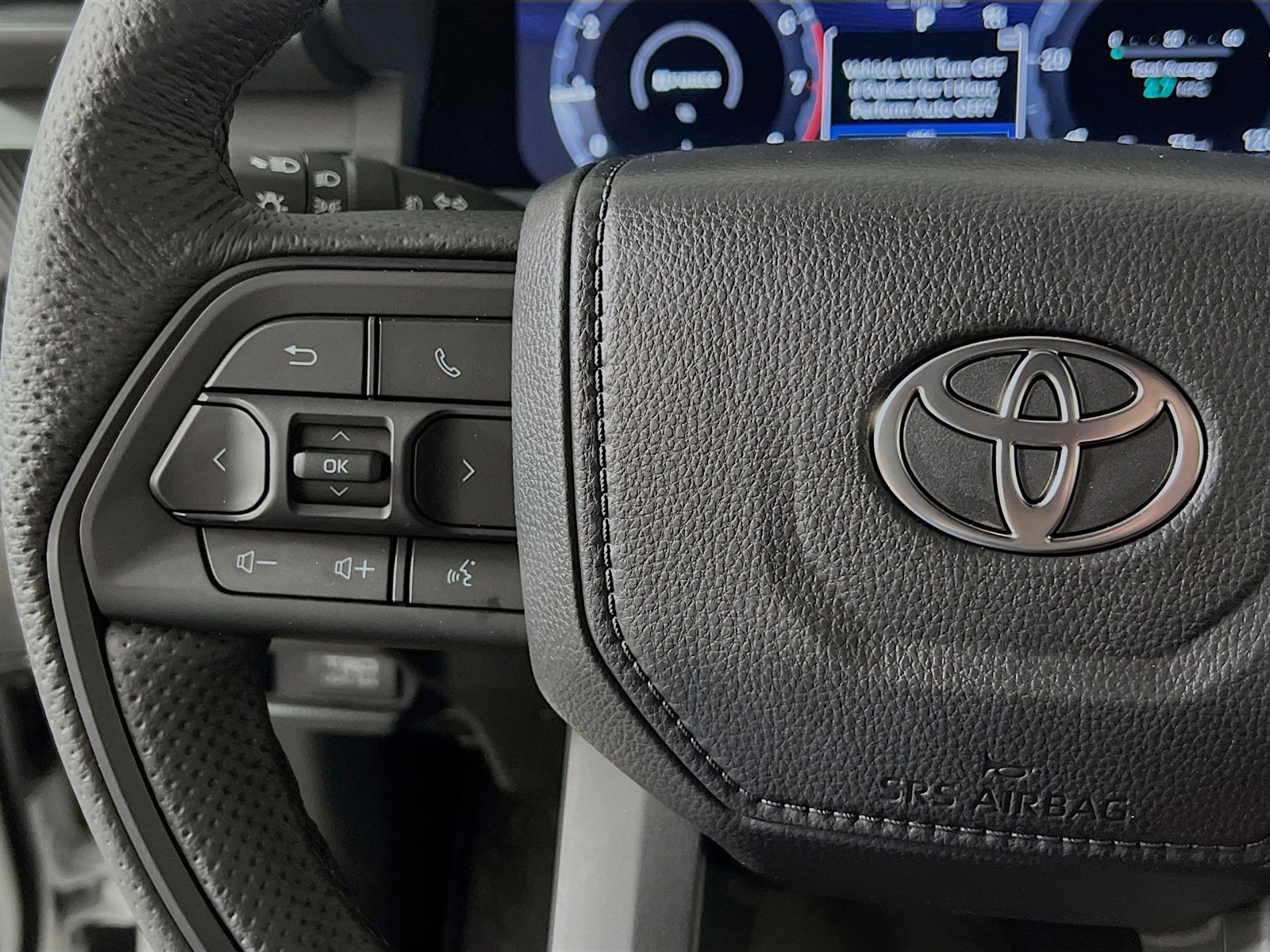 2026 Toyota Tacoma Hybrid - Photo 15