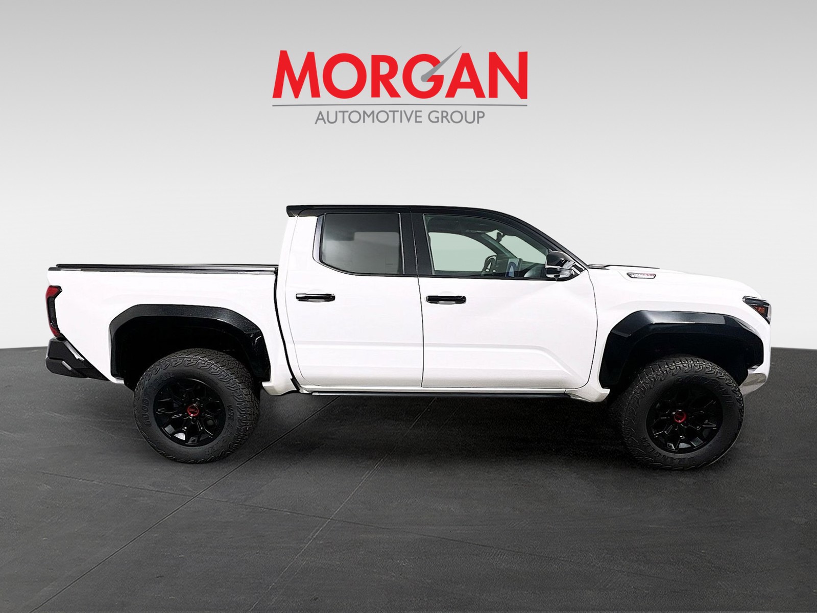 2026 Toyota Tacoma Hybrid - Photo 6