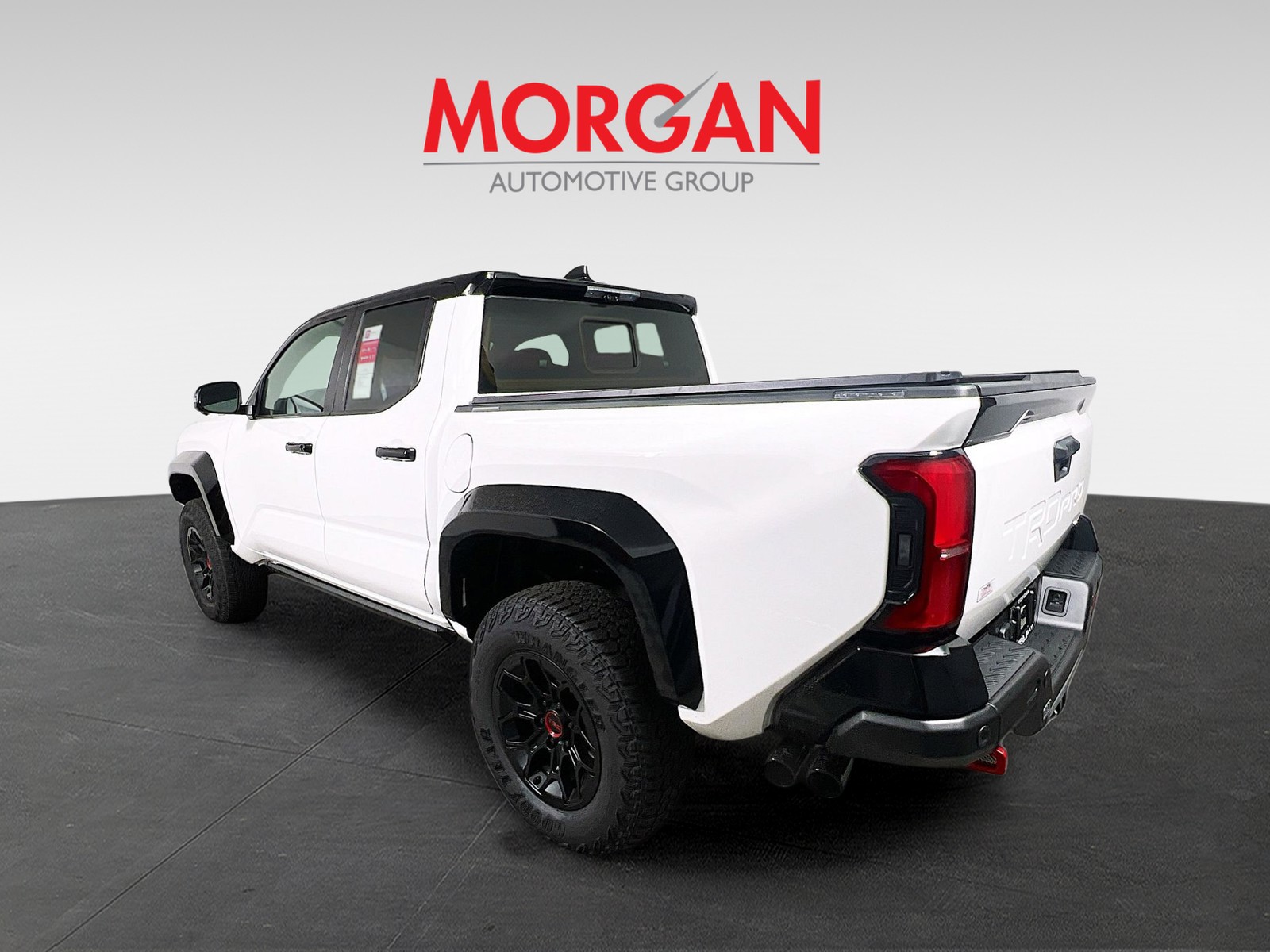 2026 Toyota Tacoma Hybrid - Photo 5