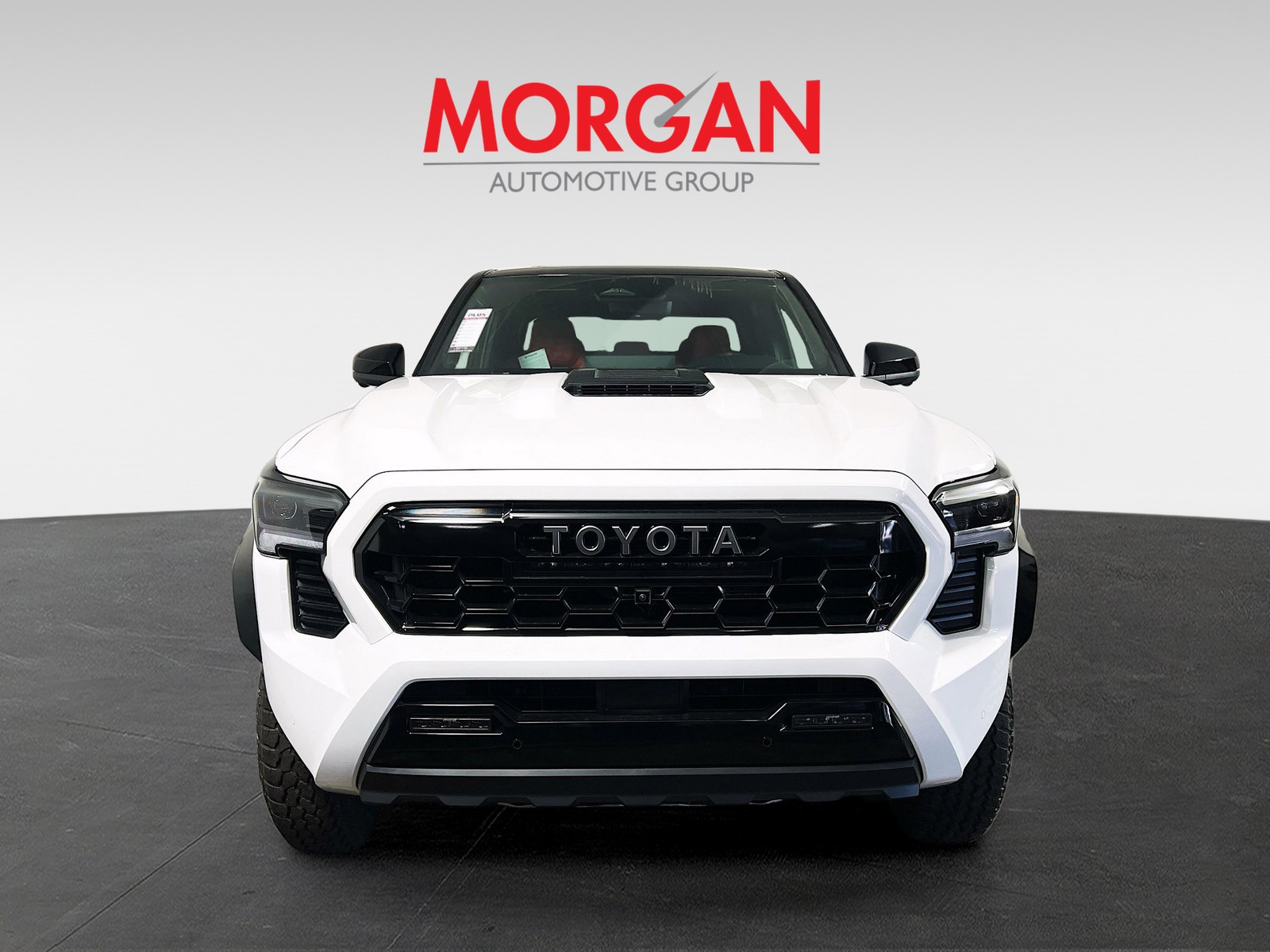 2026 Toyota Tacoma Hybrid - Photo 3