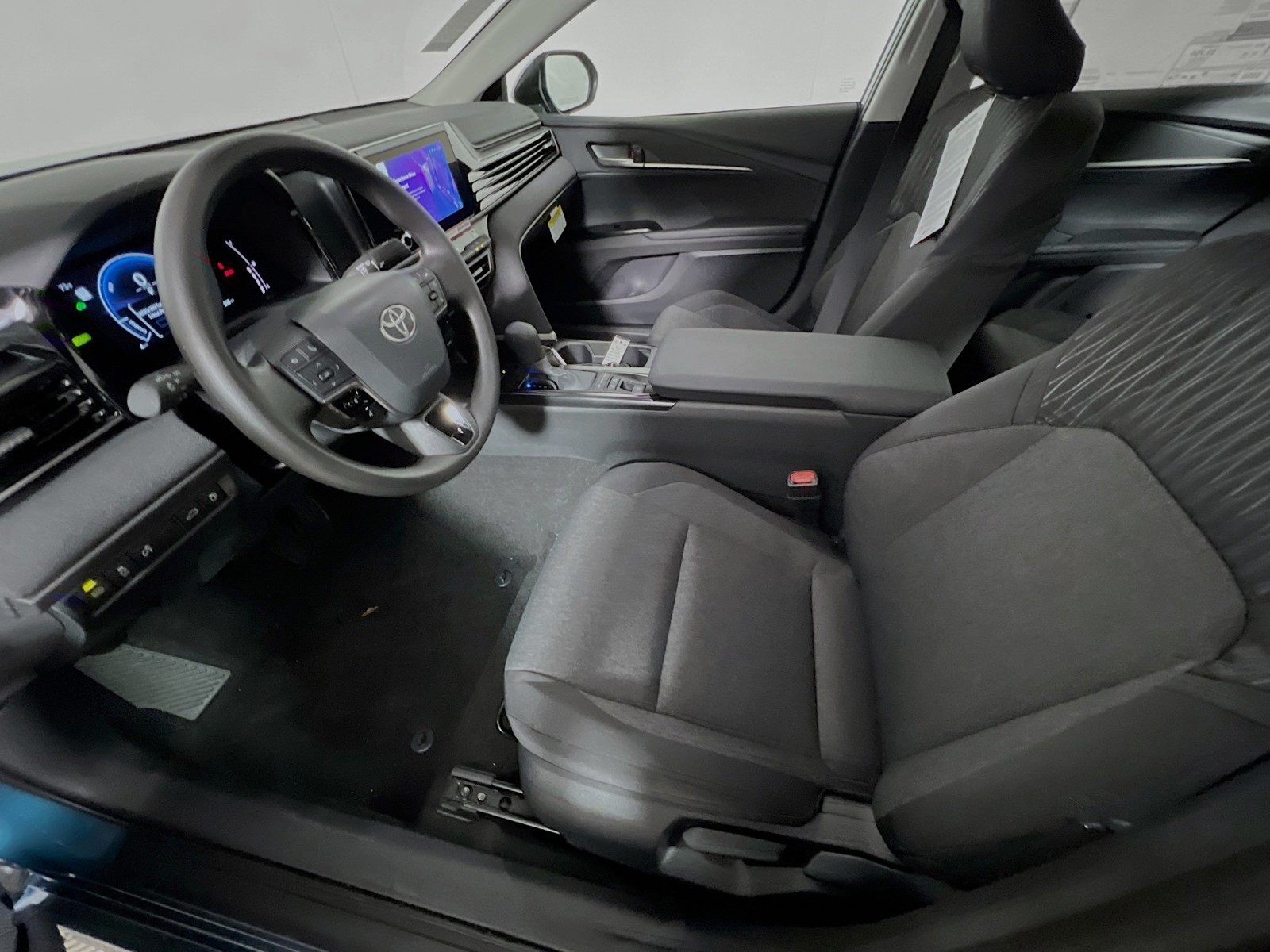 2026 Toyota Camry - Photo 12
