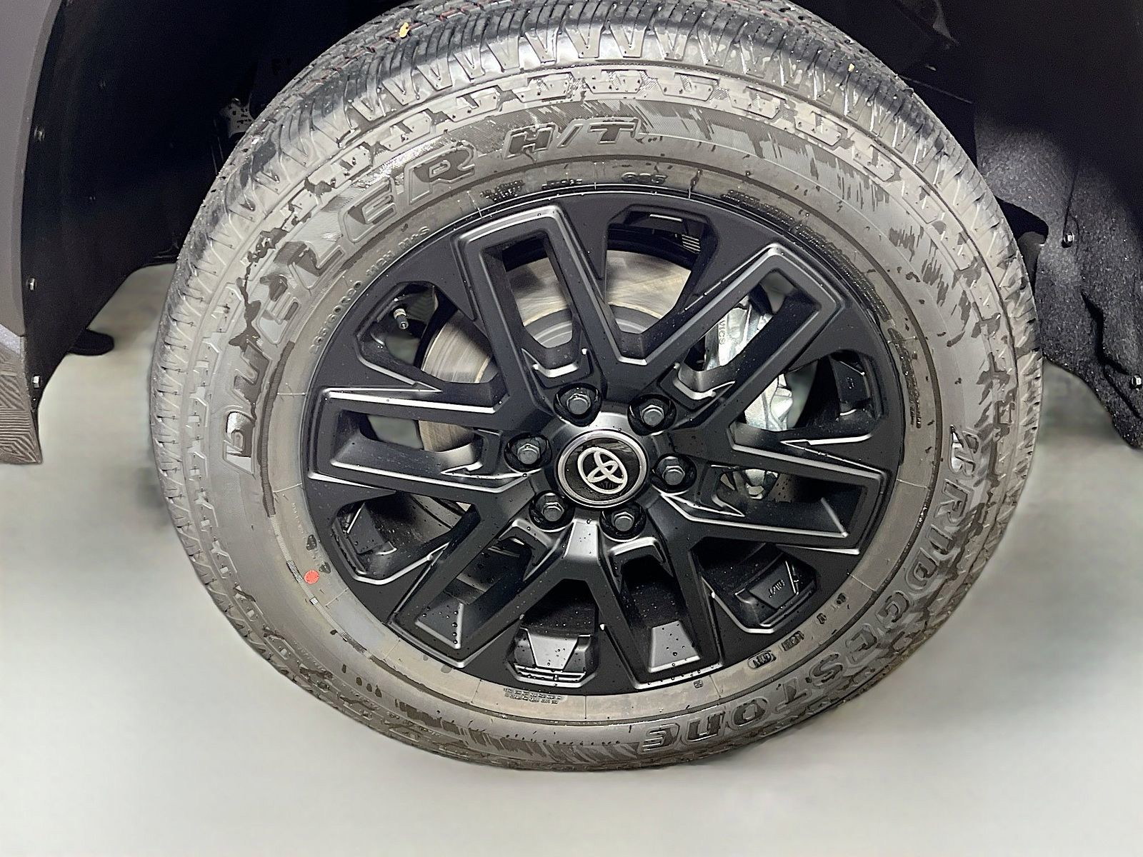 2026 Toyota Tundra Hybrid - Photo 10