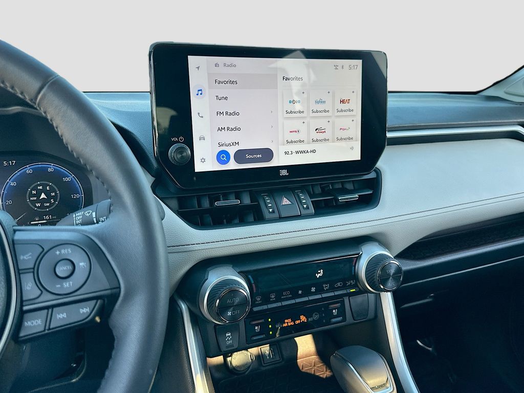 2023 Toyota RAV4 - Photo 14