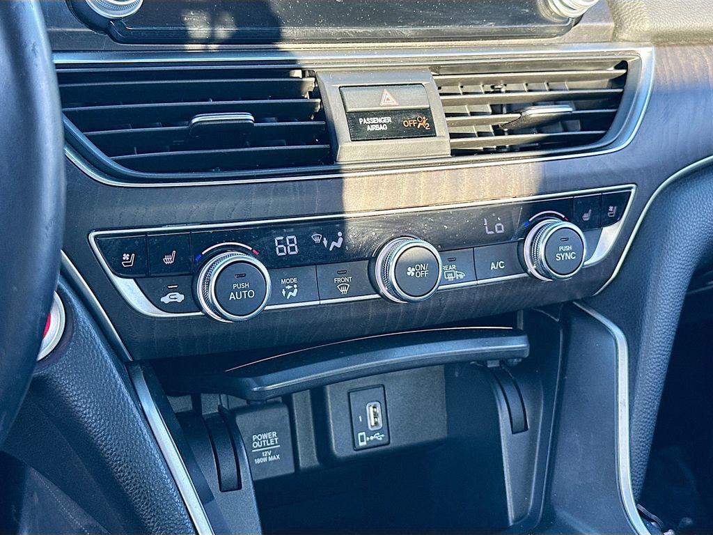 2018 Honda Accord - Photo 15