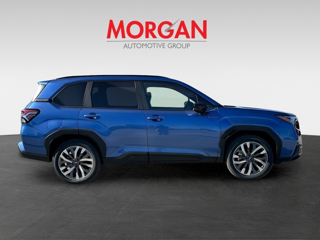 2025 Subaru Forester Hybrid - Photo 8