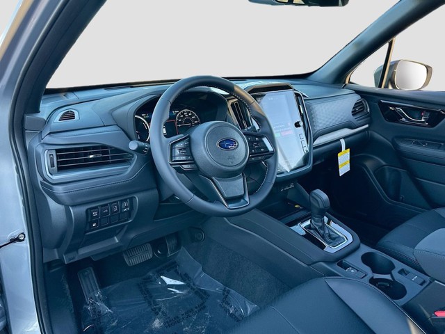 2025 Subaru Forester Hybrid - Photo 9