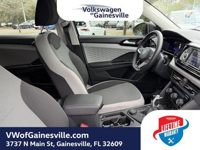 2024 Volkswagen Taos - Photo 9