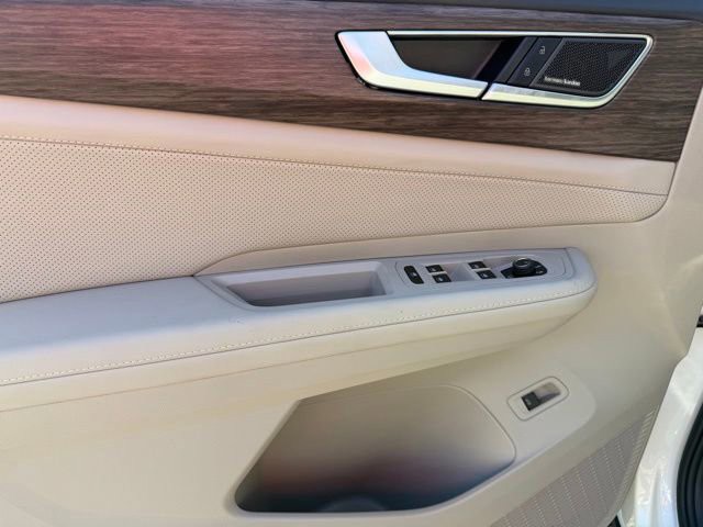 2026 Volkswagen Atlas - Photo 12