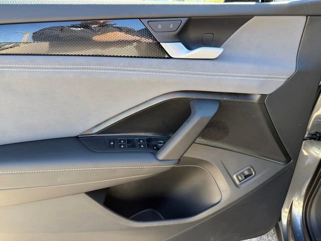 2026 Volkswagen Tiguan - Photo 12