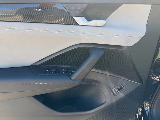 2026 Volkswagen Tiguan - Photo 12