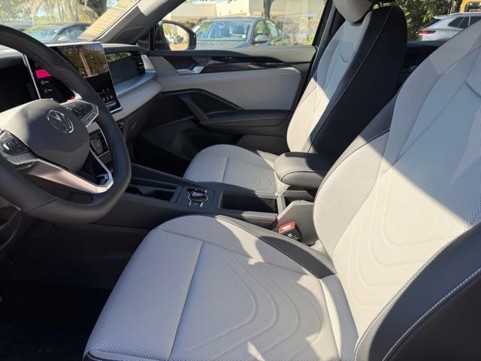 2026 Volkswagen Tiguan - Photo 15