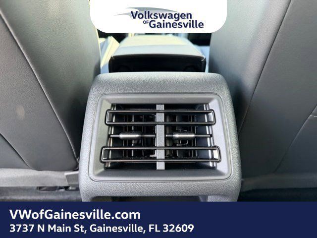 2026 Volkswagen Tiguan - Photo 8
