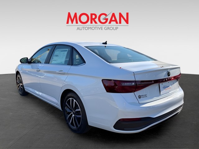 2026 Volkswagen Jetta - Photo 4