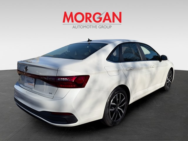 2026 Volkswagen Jetta - Photo 5