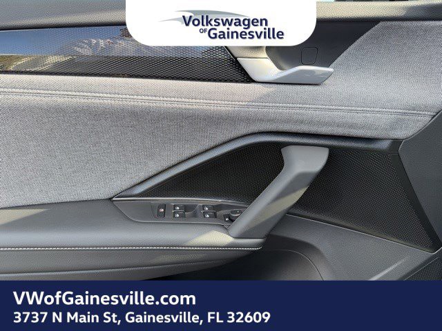 2025 Volkswagen Tiguan - Photo 11