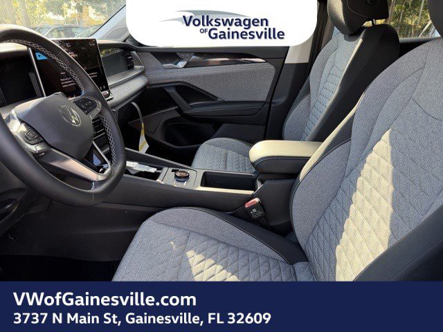 2025 Volkswagen Tiguan - Photo 13