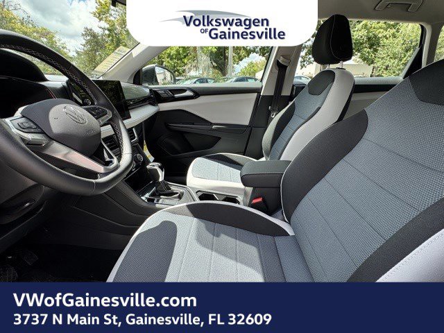 2025 Volkswagen Taos - Photo 14