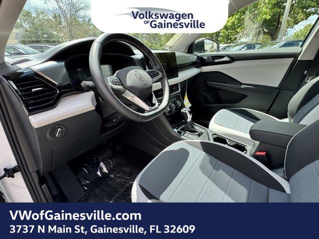 2025 Volkswagen Taos - Photo 15