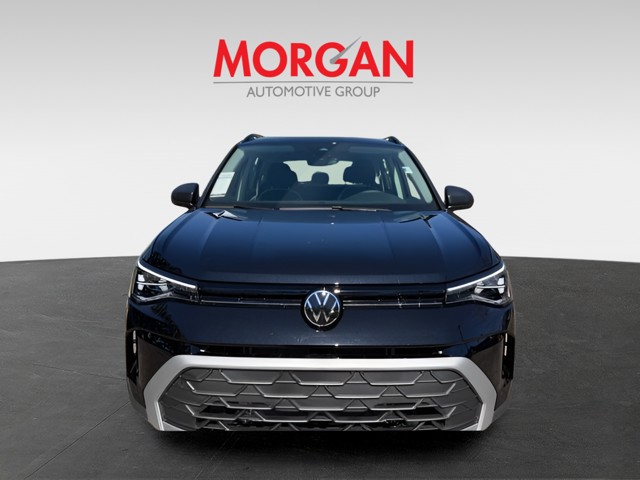 2025 Volkswagen Taos - Photo 3