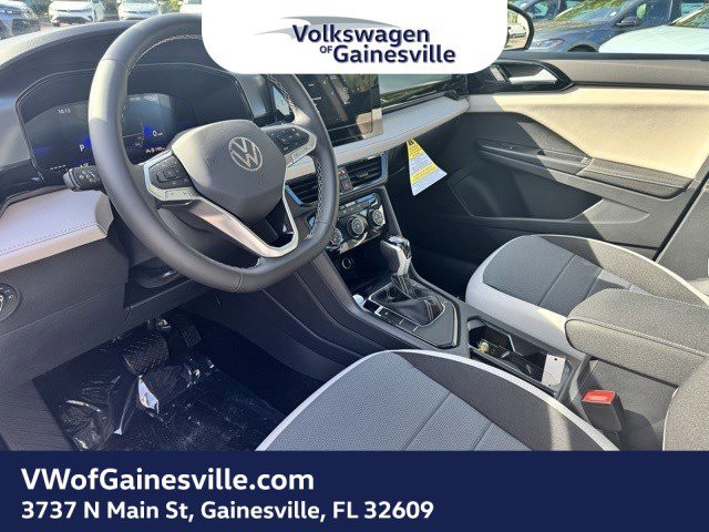 2025 Volkswagen Taos - Photo 14