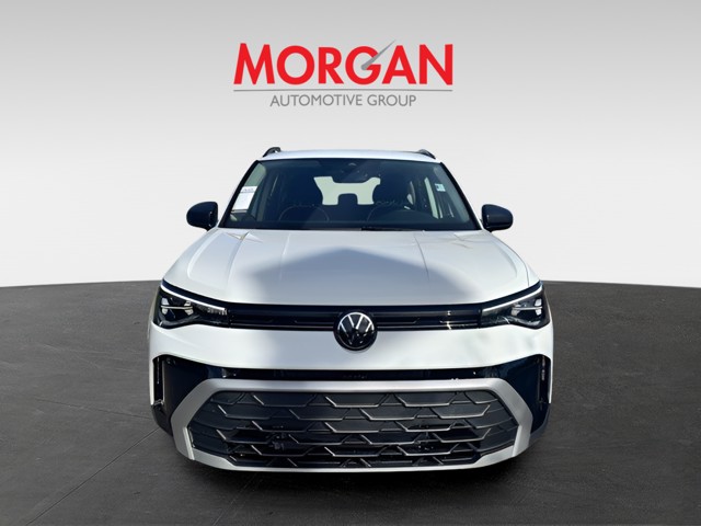 2025 Volkswagen Taos - Photo 3