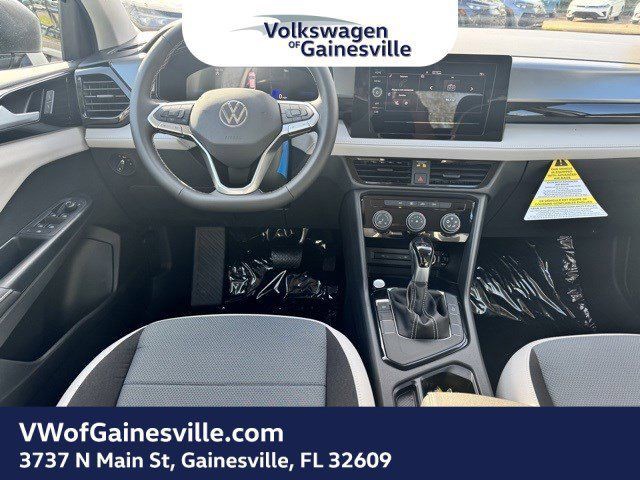 2025 Volkswagen Taos - Photo 9