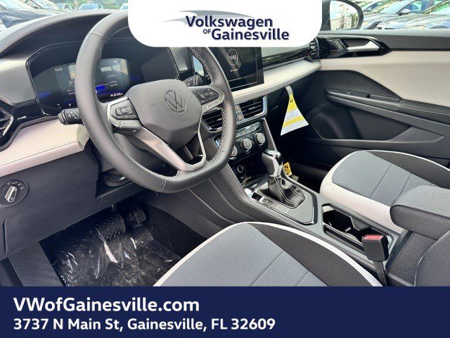 2025 Volkswagen Taos - Photo 14
