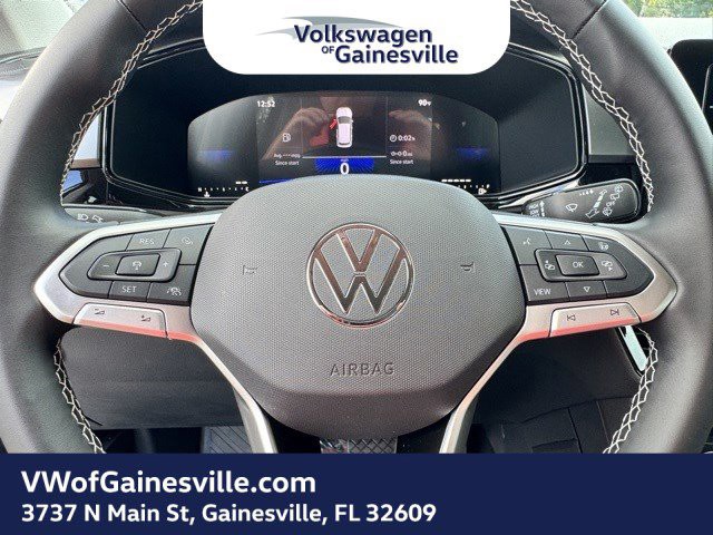 2025 Volkswagen Taos - Photo 16