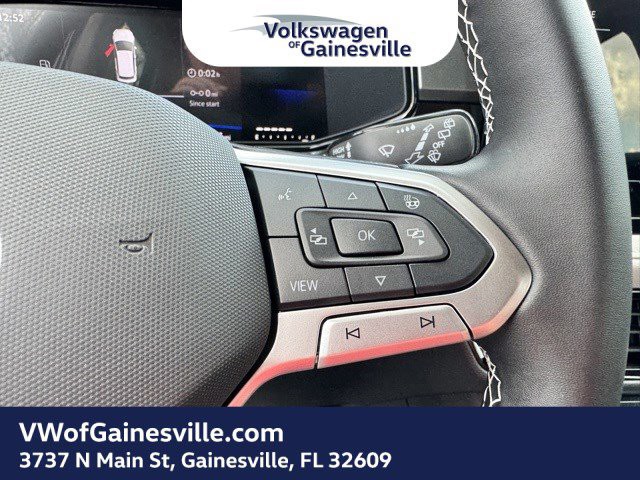2025 Volkswagen Taos - Photo 18