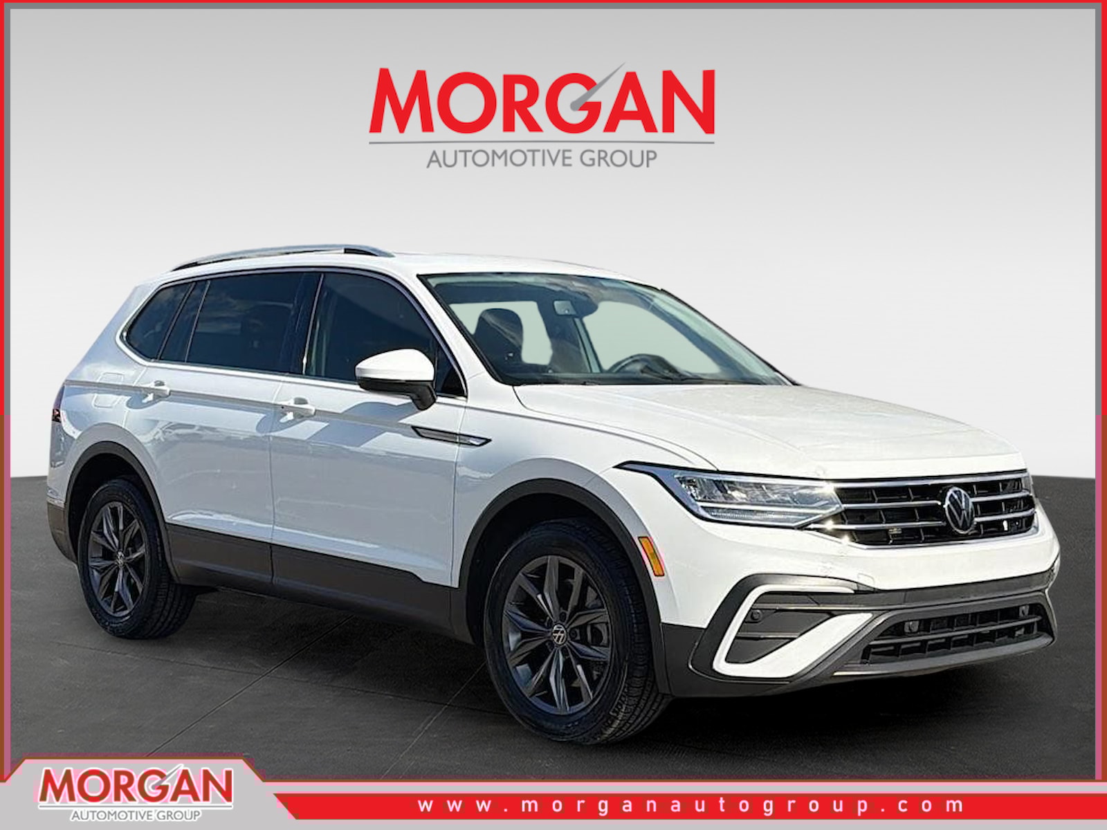 2022 Volkswagen Tiguan SE's photo