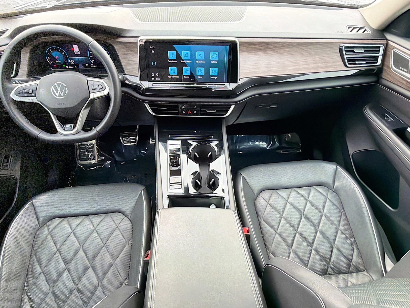 2024 Volkswagen Atlas - Photo 15