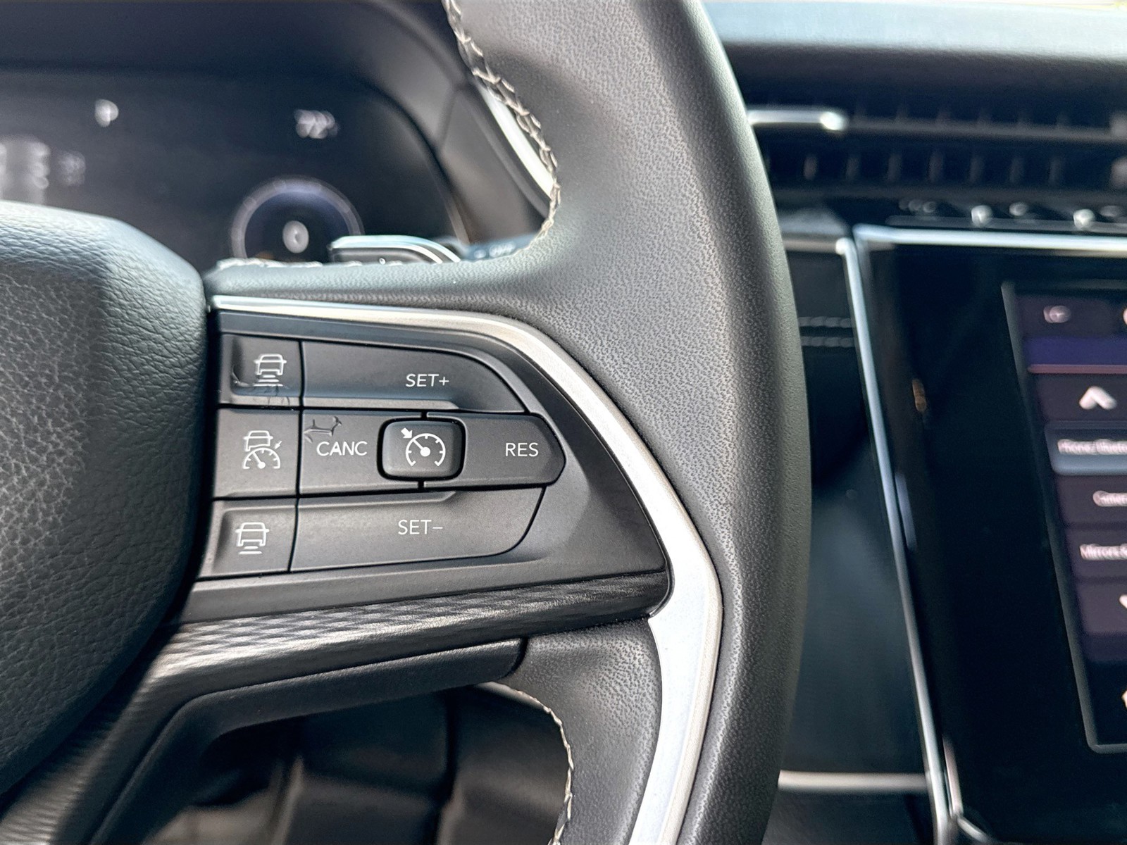 2024 Jeep Grand Cherokee - Photo 37