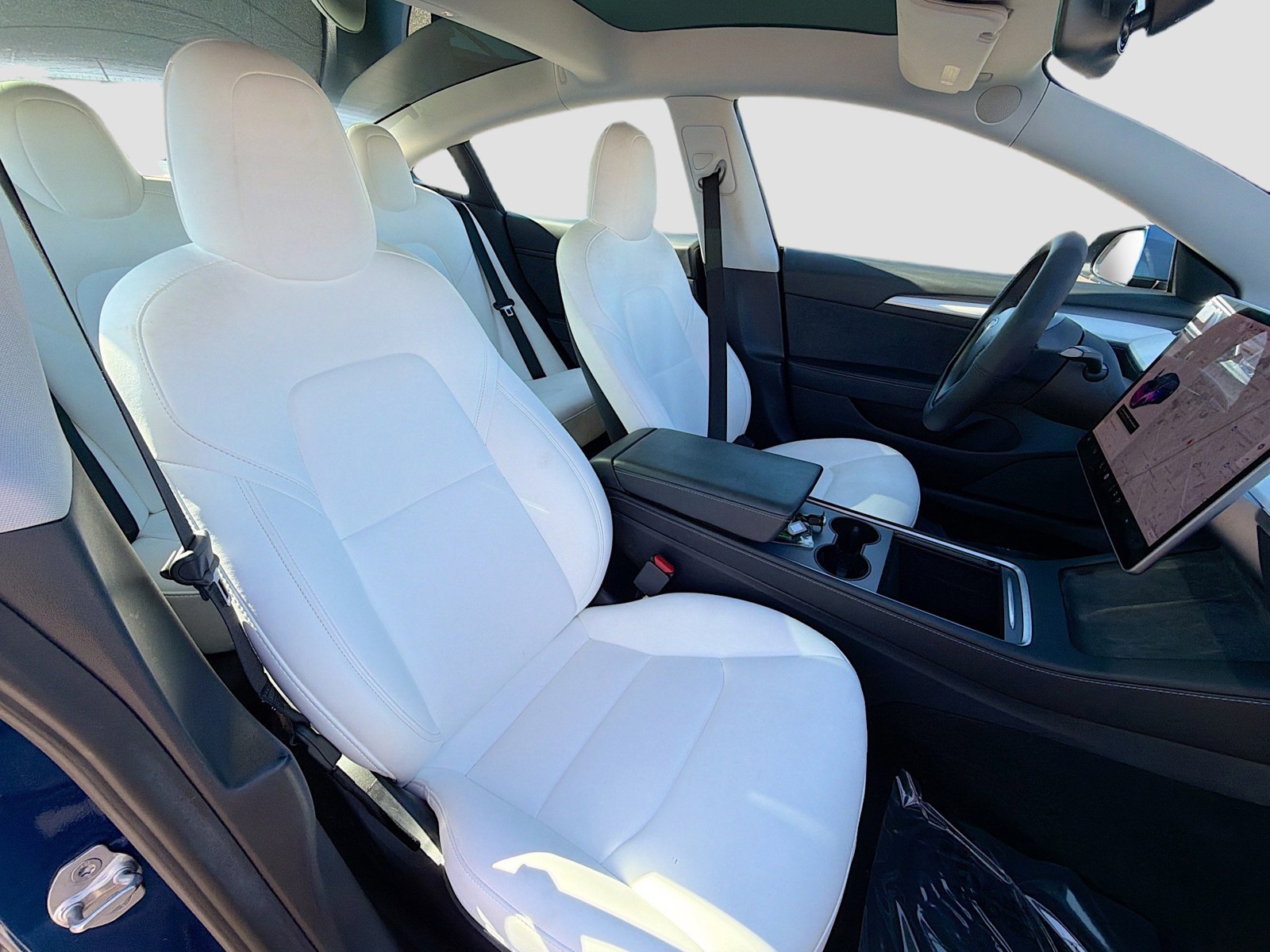 2021 Tesla Model 3 - Photo 14