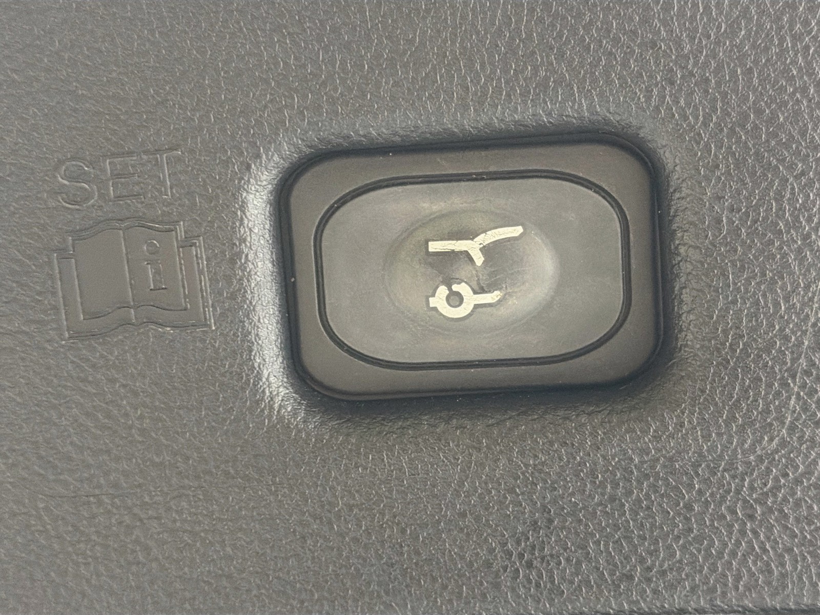 2021 Lincoln Nautilus - Photo 12
