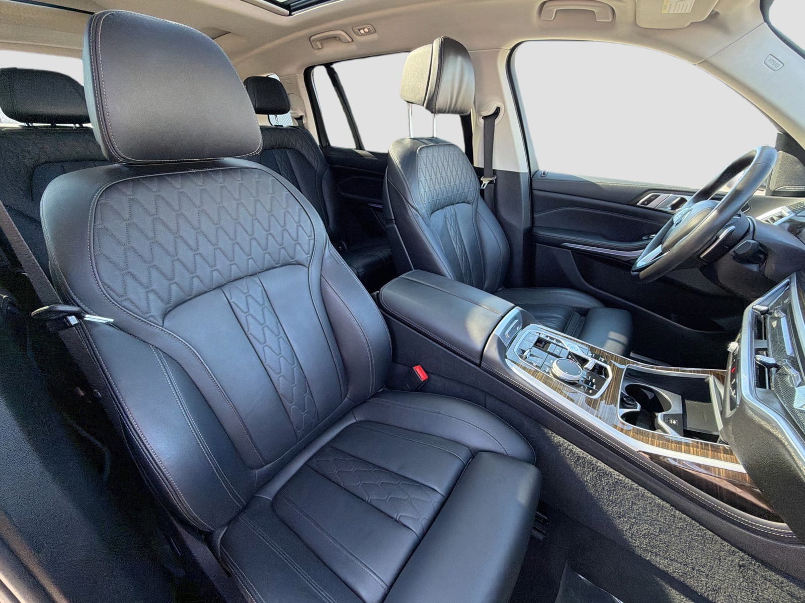 2023 BMW X7 - Photo 14