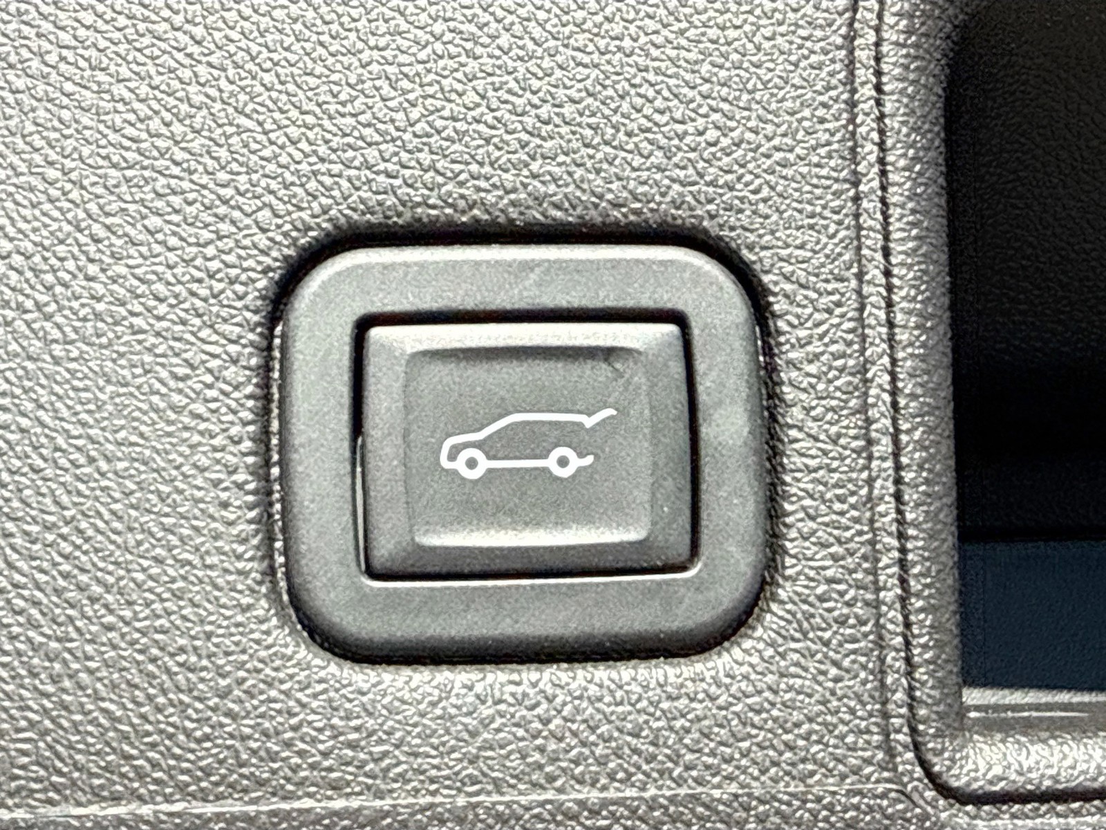 2024 GMC Terrain - Photo 13