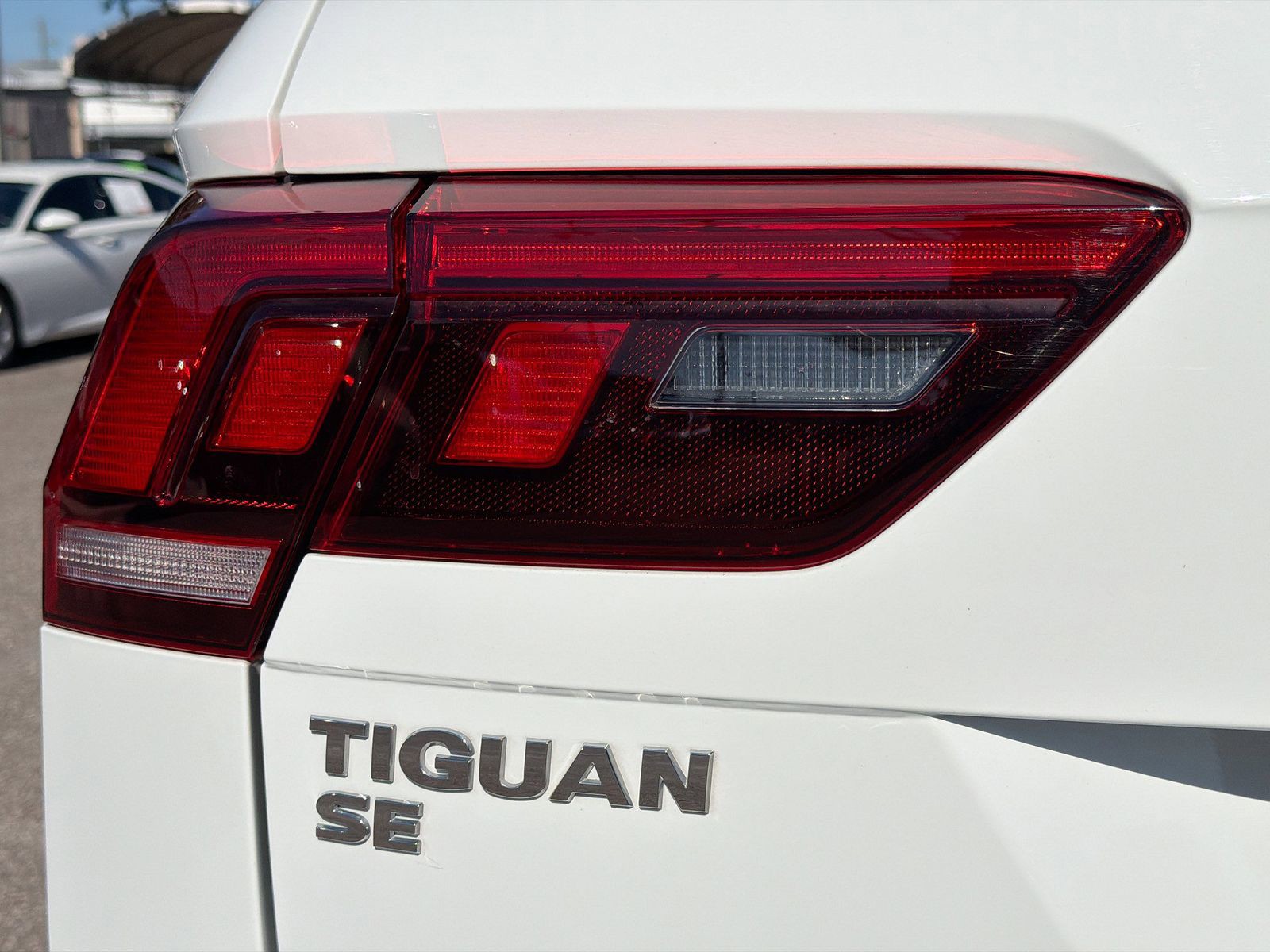2020 Volkswagen Tiguan - Photo 10