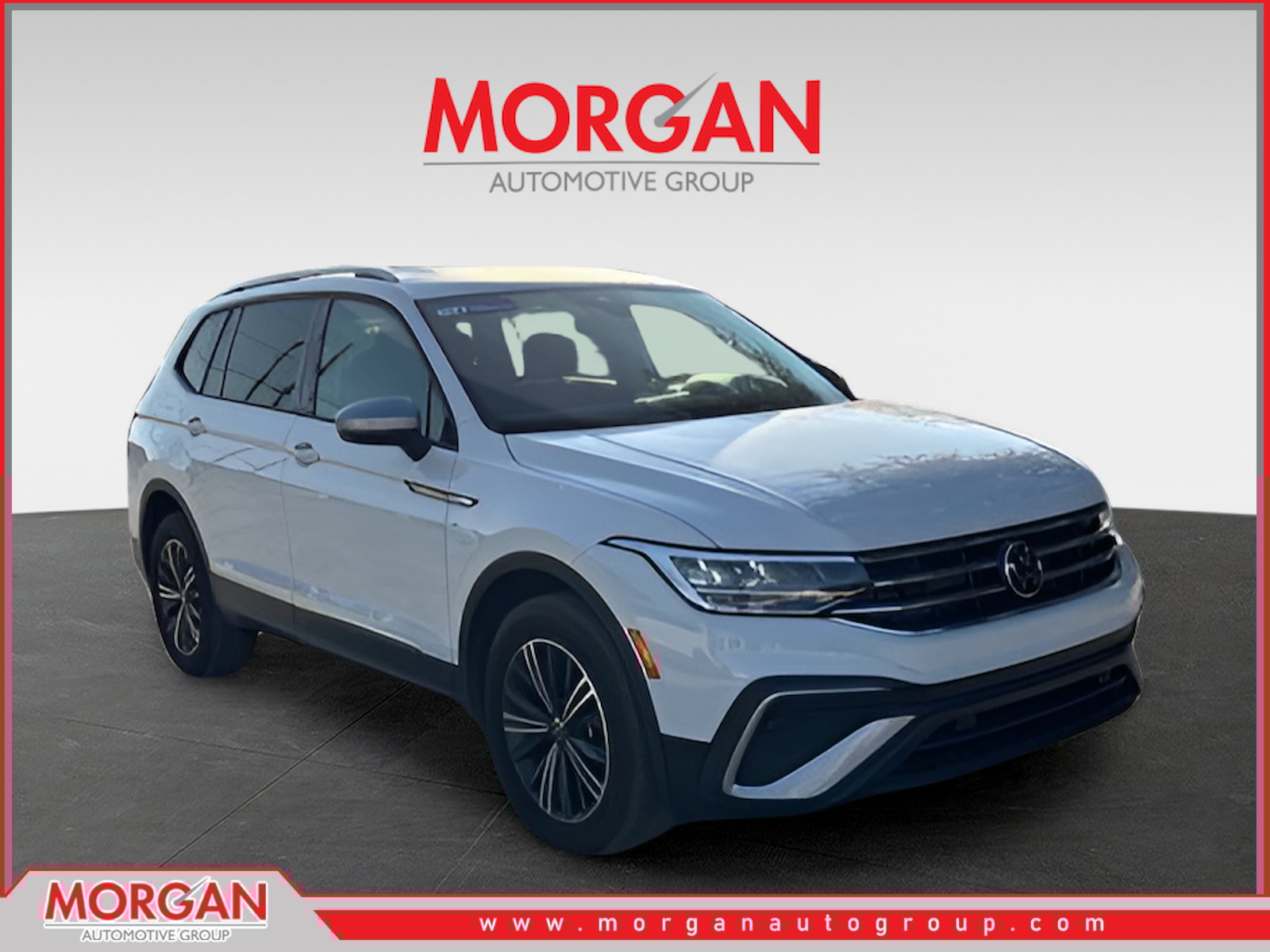2024 Volkswagen Tiguan SE's photo