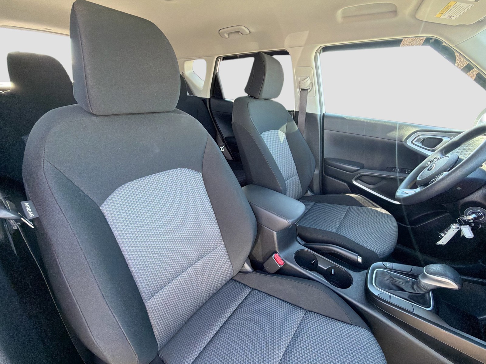 2021 Kia Soul - Photo 14