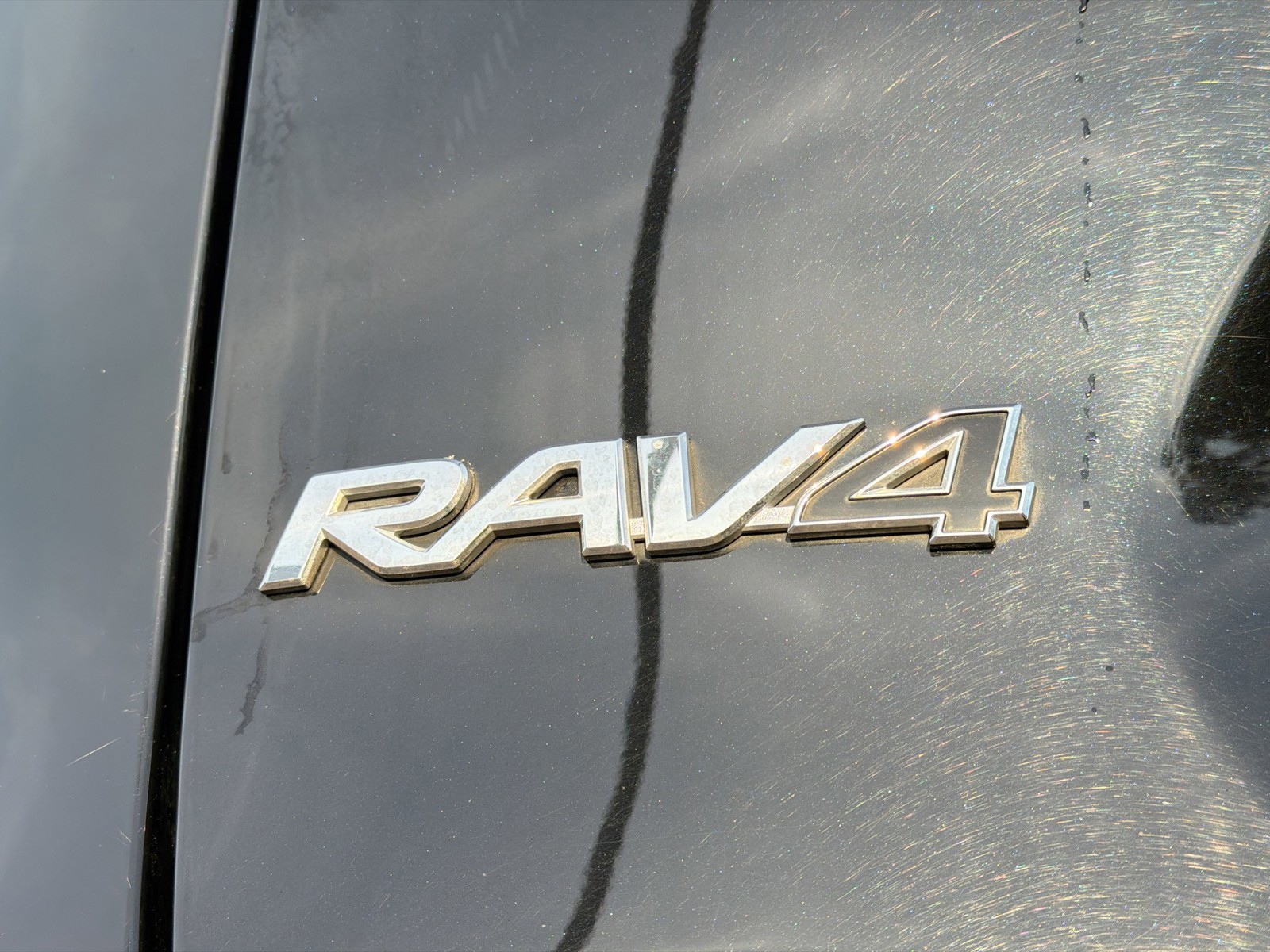 2024 Toyota RAV4 - Photo 11