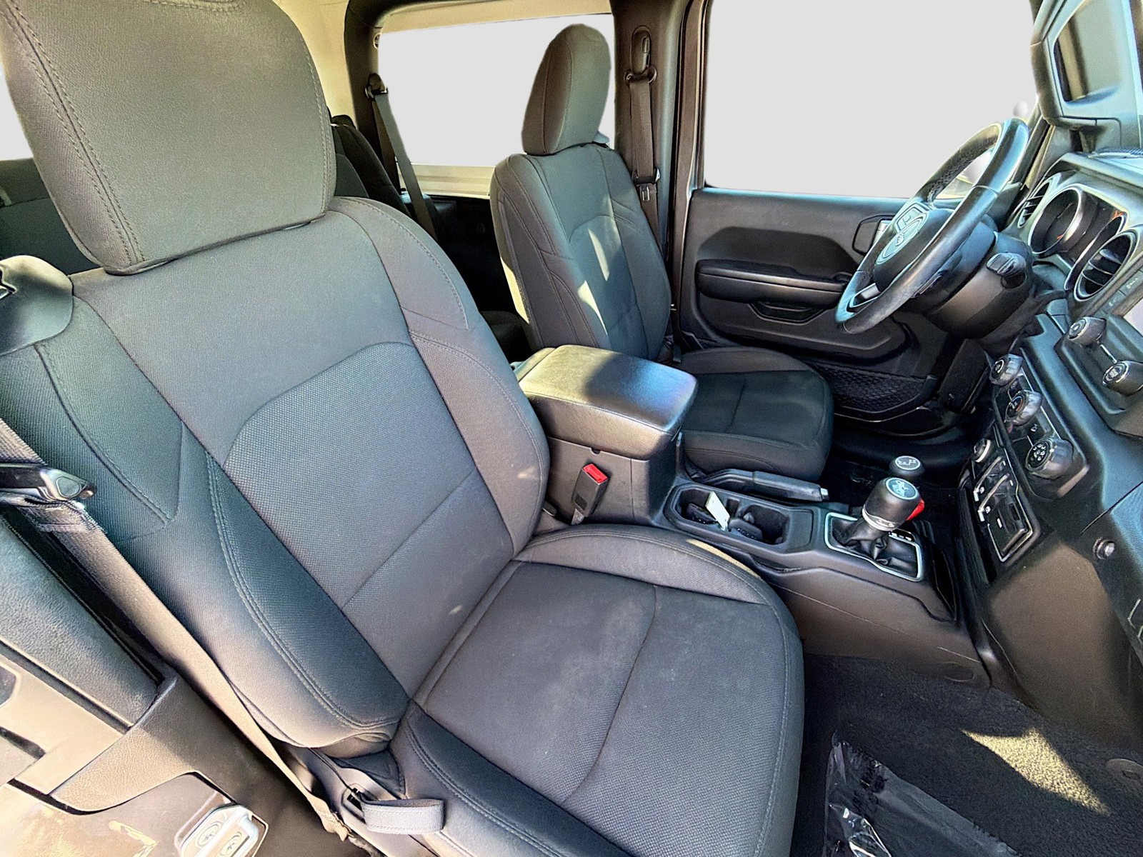 2019 Jeep Wrangler - Photo 13